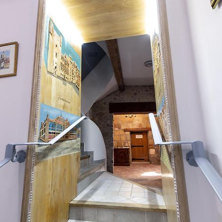 Petit Studio Presbytere Dans L'Eglise Нарбонн Екстер'єр фото